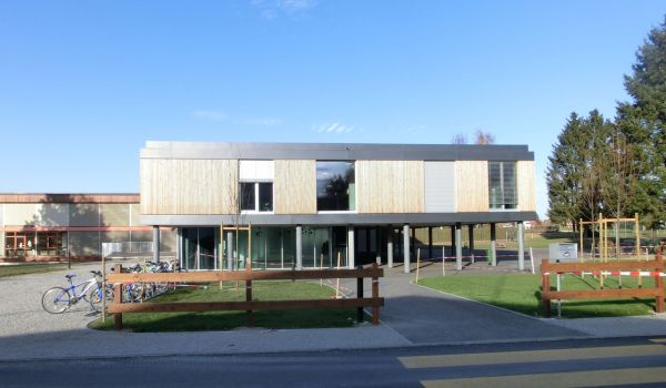 Bâtiment réalisé par AWA Constructions Métalliques à Marly — façade et structure